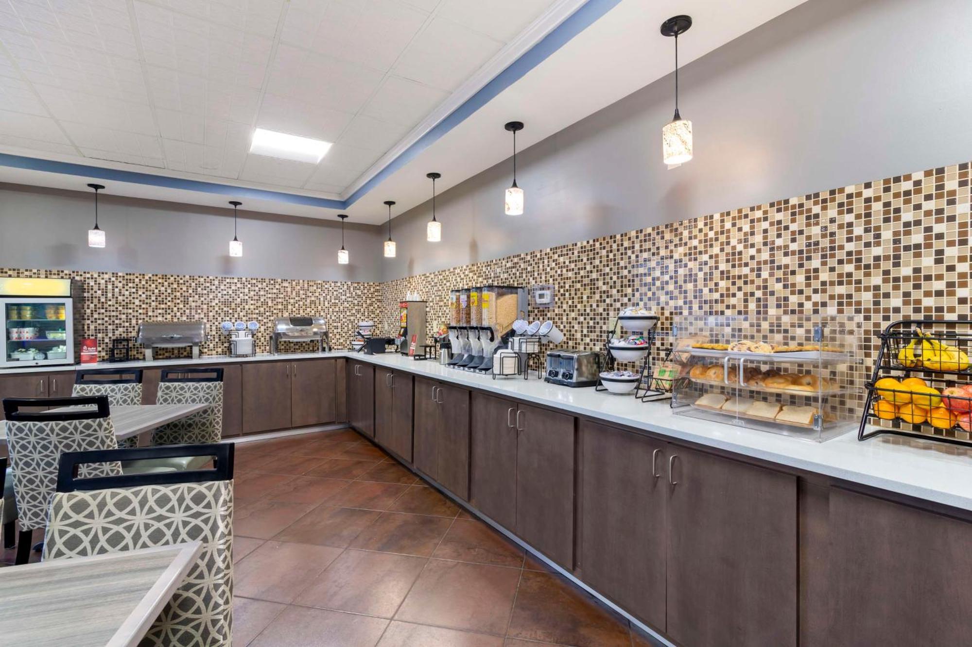 Best Western Savannah Airport Inn & Suites Pooler Dış mekan fotoğraf