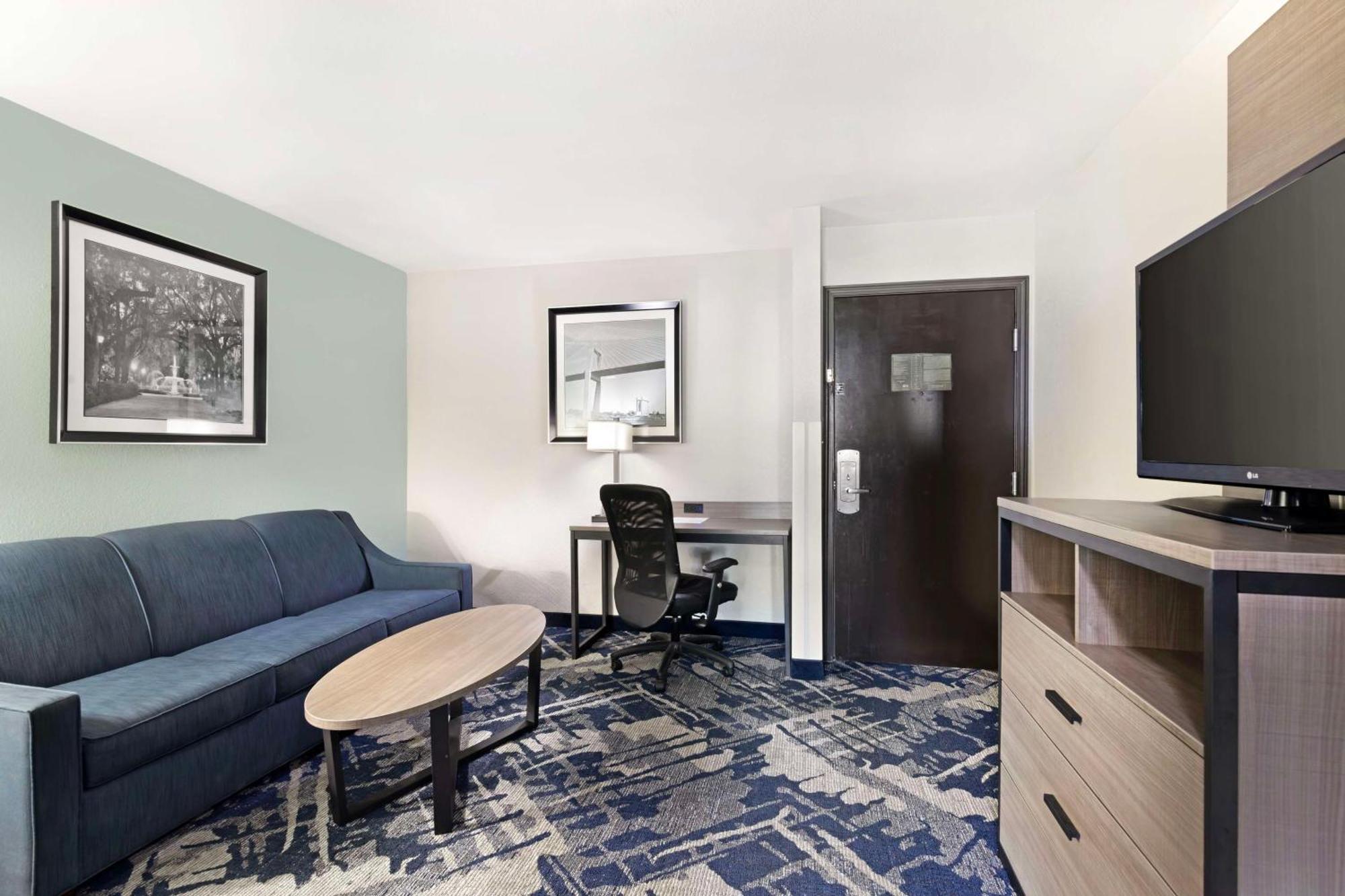 Best Western Savannah Airport Inn & Suites Pooler Dış mekan fotoğraf