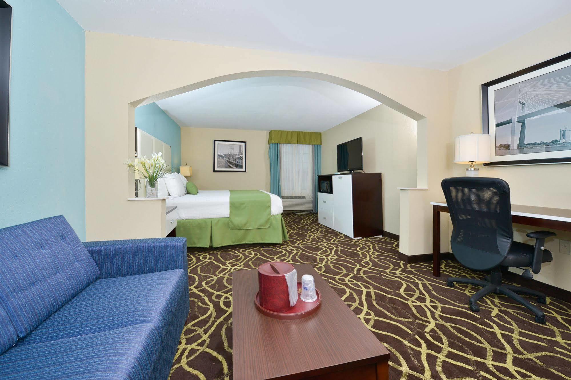 Best Western Savannah Airport Inn & Suites Pooler Dış mekan fotoğraf